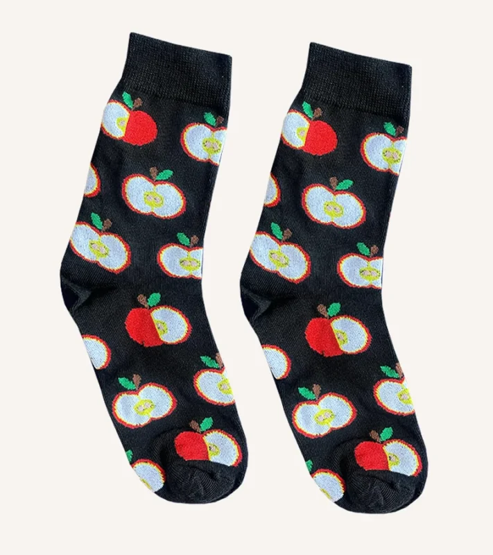 Descubre nuestras calcetas de comodidad máxima, diseñadas para brindarte una sensación de suavidad y confort en cada paso.